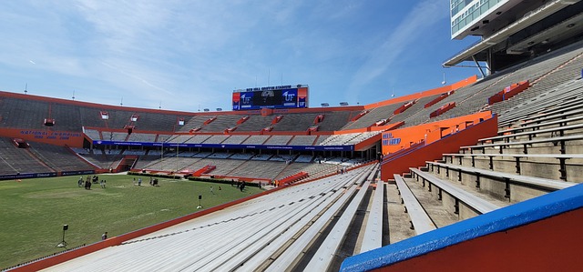 意杯前瞻：那不勒斯三连胜状态回升，卡利亚里20年不进8强